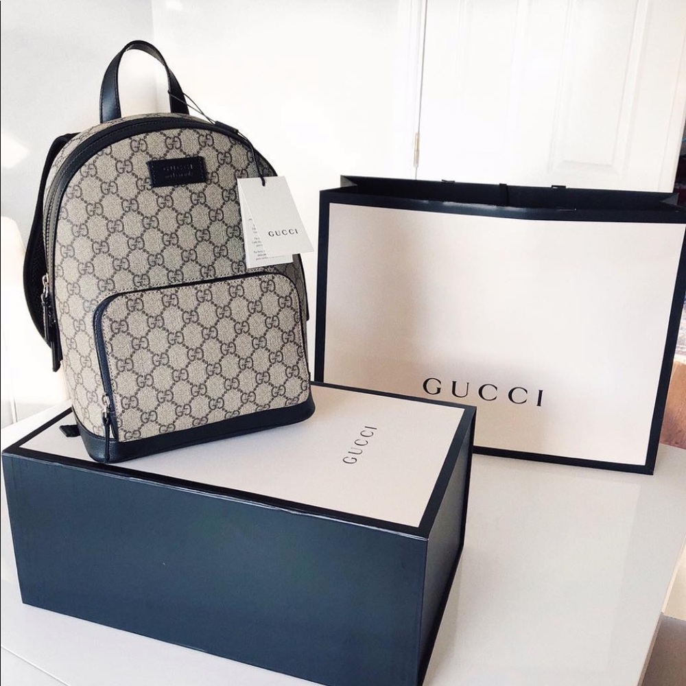 Gucci supreme mini backpack
